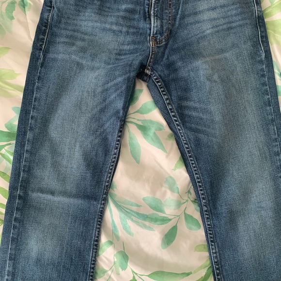 Hollister Jeans - Picture 2 of 3